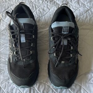 Saucony Grey and Blue Athletic Sneakers